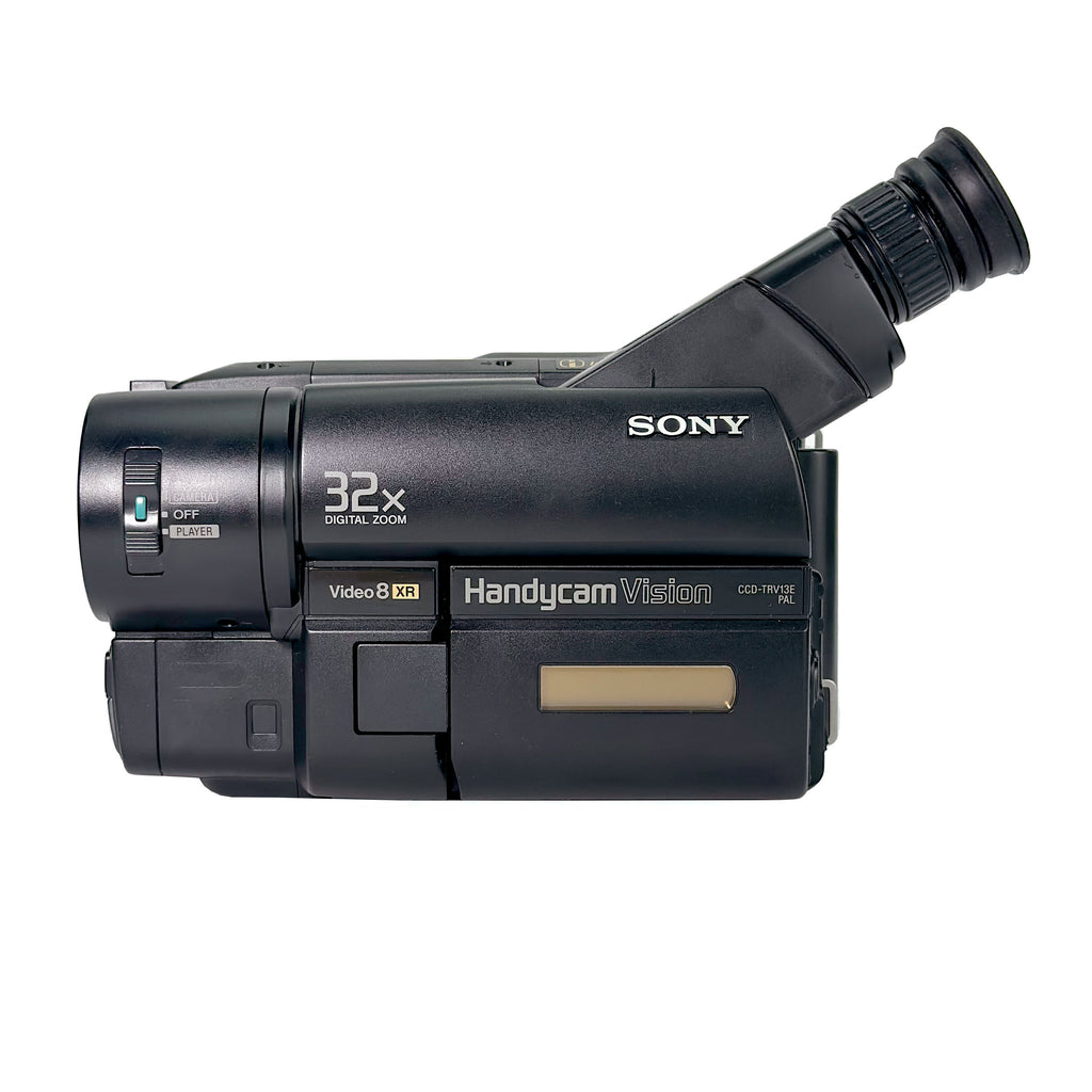 Sony Handycam CCD-TR86 VHS Analog Camcorder MISSING A PIECE~ POWER ON Sony Handycam CCD-TR86 VHS Analog Camcorder MISSING A PIECE~ POWER ON