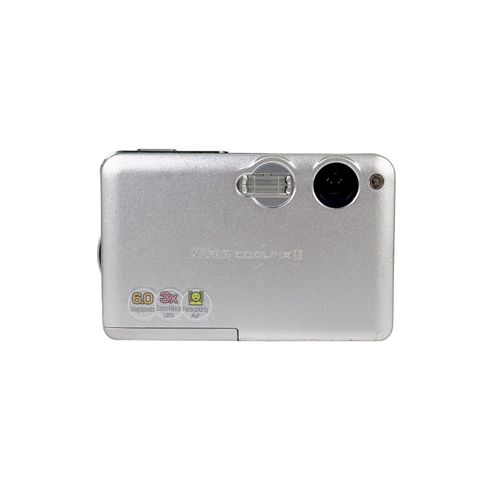 Amazon.co.jp: Nikon COOLPIX S3 Cream White S3W : Electronics