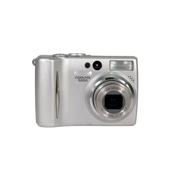 お得】ニコン COOLPIX 5200 オールドデジカメ オールドコンデジ