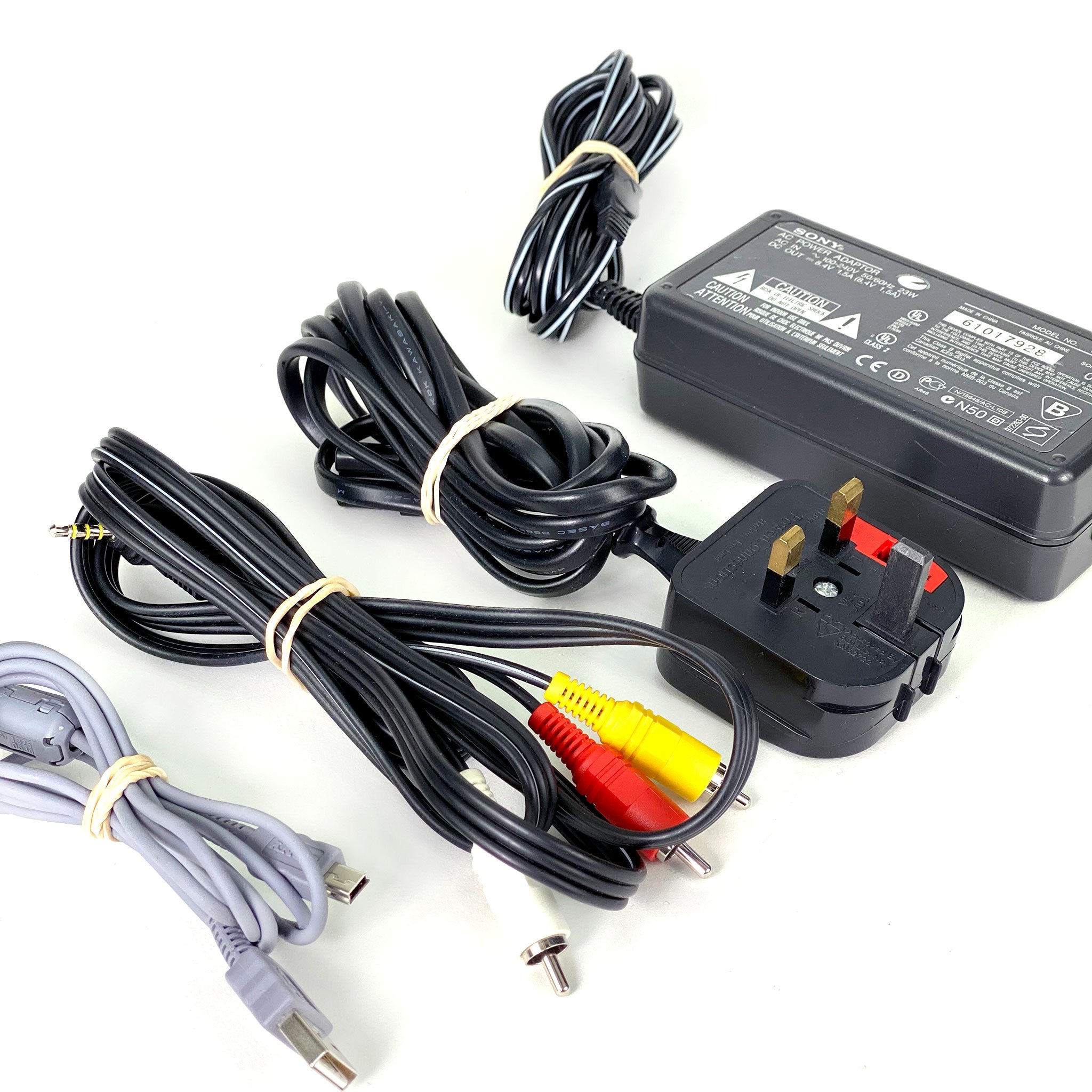 ② SONY DCR-PC110 MiniDV対応 AVケーブル付き Camcorder Sony Mini Dv