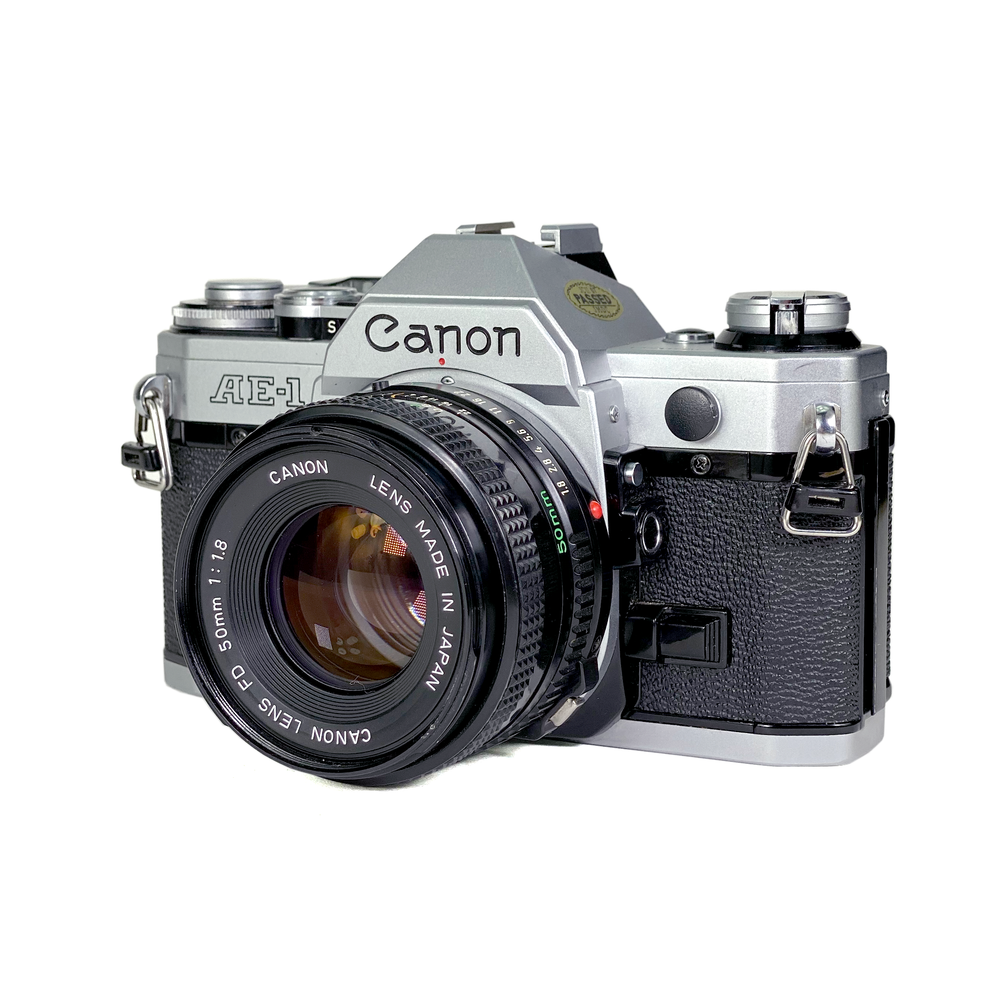 Canon AE-1+FD 50mm ストロボ付 収納ケース付 Canon AE-1+FD Canon AE-1+FD 50mm ストロボ付 収納ケース付 Canon AE-1+FD